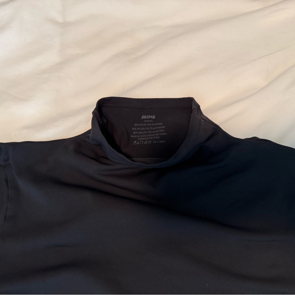 SKIMS Women's Fits Everybody Turtleneck Top - Onyx - Picture 6 of 6